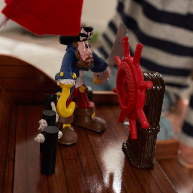 Adventure Bound™ Pirate Ship - Image 6