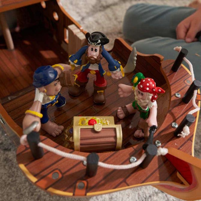 Adventure Bound™ Pirate Ship - Image 9