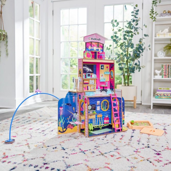 2-in-1 Beach & Rescue Center Dollhouse - Image 10