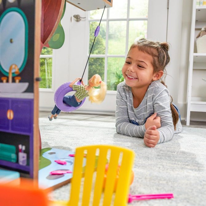Glamp & Go 2-in-1 Doll Camper - Image 4