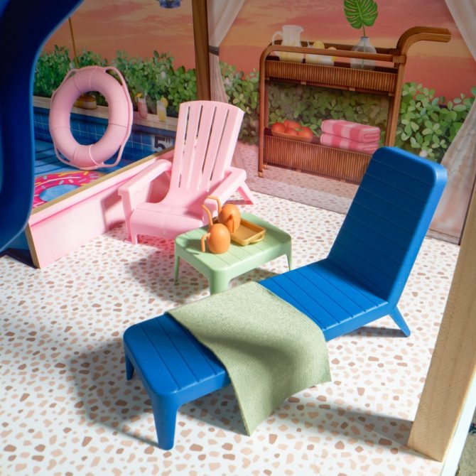 Hamptons Mansion & Pool House Dollhouse - Image 7