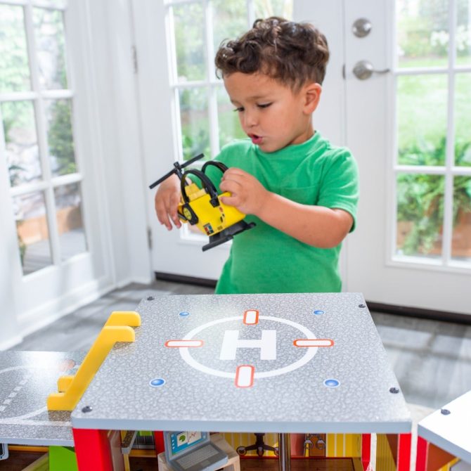 Everyday Heroes Wooden Play Set - Image 4