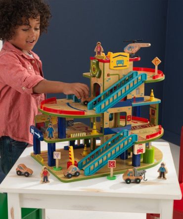 Wash n Go Wooden Car Garage