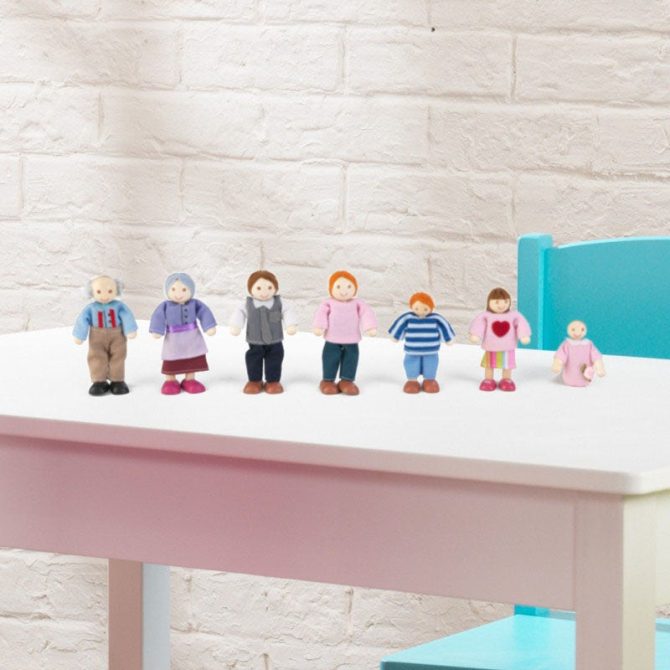 Doll Family of 7 - Caucasian - Image 2