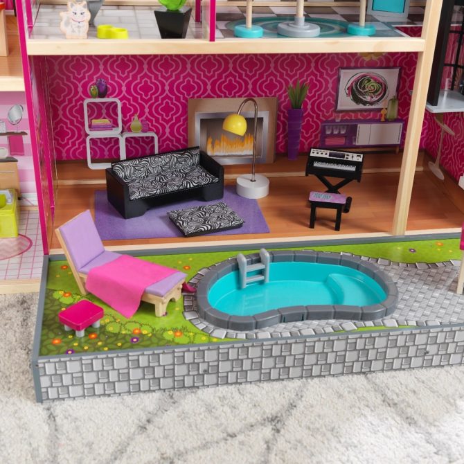 Uptown Dollhouse - Image 9