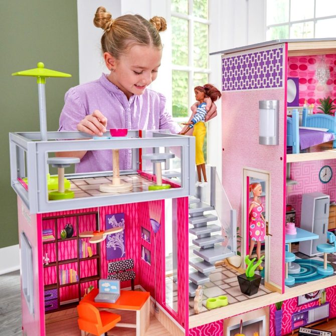 Uptown Dollhouse - Image 5