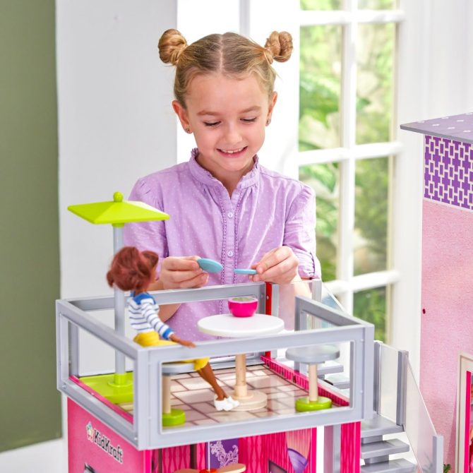 Uptown Dollhouse - Image 13